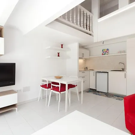 Mr Hotelet De La Racona & Apartments-3