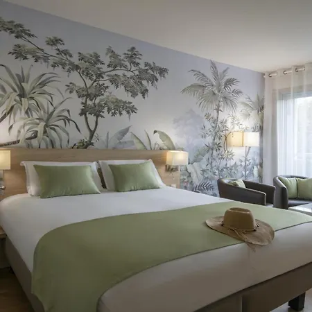 Hotel Chambord-3