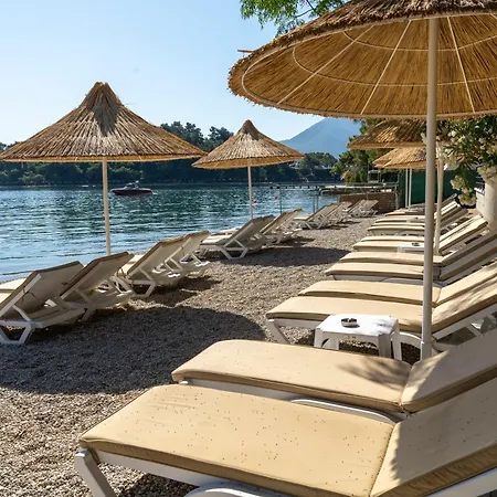 Alesta Yacht Hotel-3