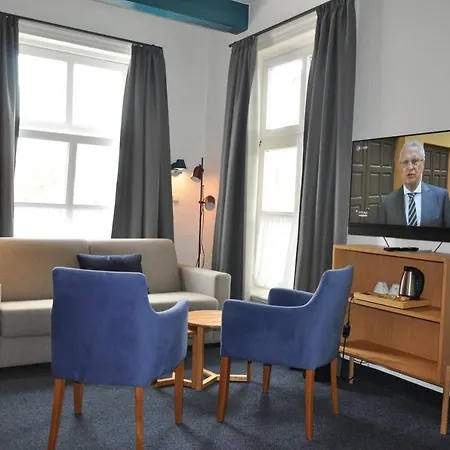 Hohes Haus-2