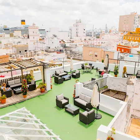 Hotel Boutique Las Cortes De Cadiz-3