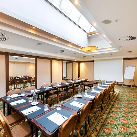 Lindner Hotel Prague Castle, Part Of Jdv By Hyatt-2