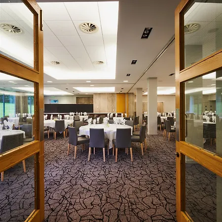 Stirling Court Hotel-3