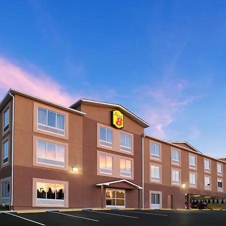 Super 8 By Wyndham Hershey Chocolate Avenue-3