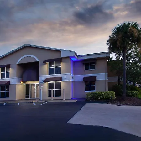Super 8 By Wyndham Kissimmee-2