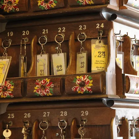 The Originals Boutique, Hôtel du Parc, Cavaillon (Inter-Hotel)-2