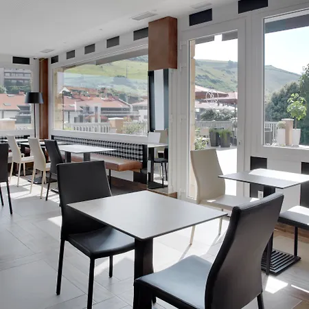 Hotel Flysch-2