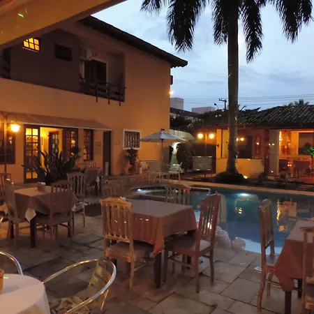 Hotel Costa Balena, Conforto e Piscina aquecida e coberta a 100m da Praia da Enseada-3