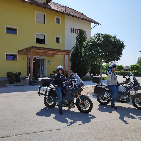 B&B Bau-2