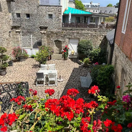 Logement Paisible En Coeur De Ville-3