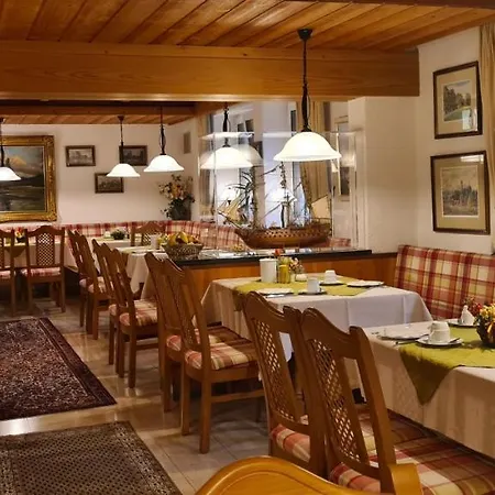 Hotel Alpenhof-3
