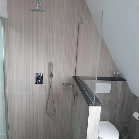 BenB Humblebee met jaccuzi-3
