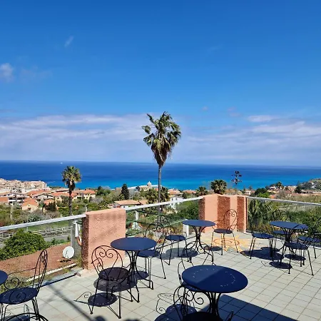 Hotel Calysea Tropea - Breakfast & Brunch Until 13-00 Included - Free Private Parking-3