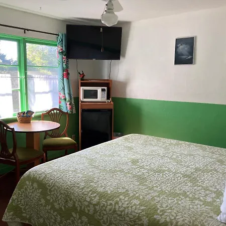 Lighthouse Inn-2