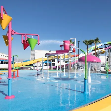 Fun And Exciting Circus Circus Las Vegas Strip Unit Family Getaway-3