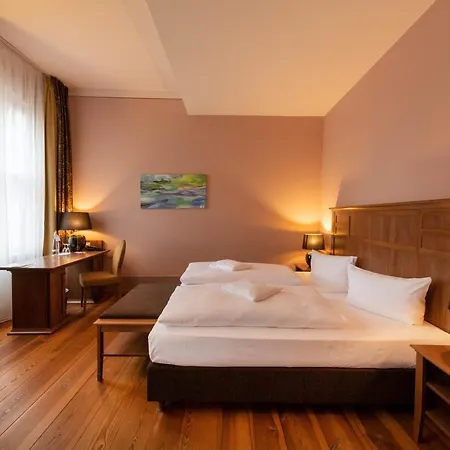 Hotel am Großen Waisenhaus-2