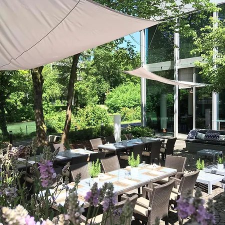 Hilton Munich Park-3