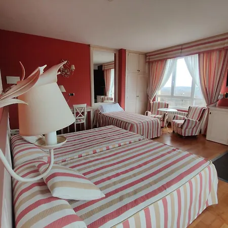 Hotel Leonor Mirón-2
