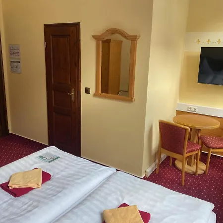 Hotel garni Am Dippeplatz-2