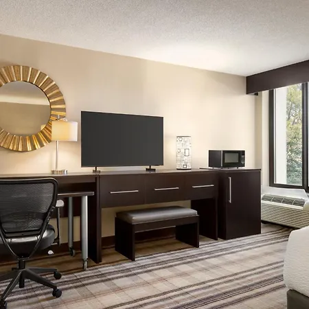Holiday Inn Gaithersburg By Ihg-3