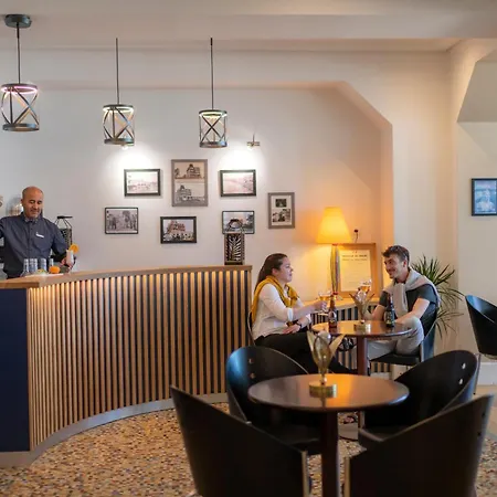 Hotel Des Bains-3