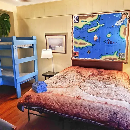 The Pirate Haus Inn-3