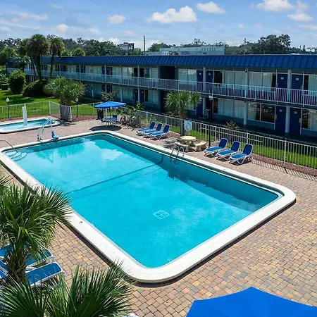 Days Inn By Wyndham Orlando Downtown-3
