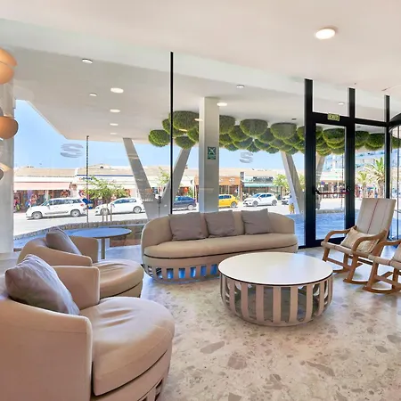 Hotel & Spa S'Entrador Playa-3