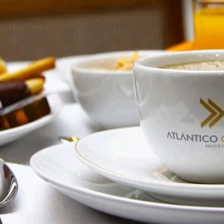 Atlântico Golden Apart Hotel-2