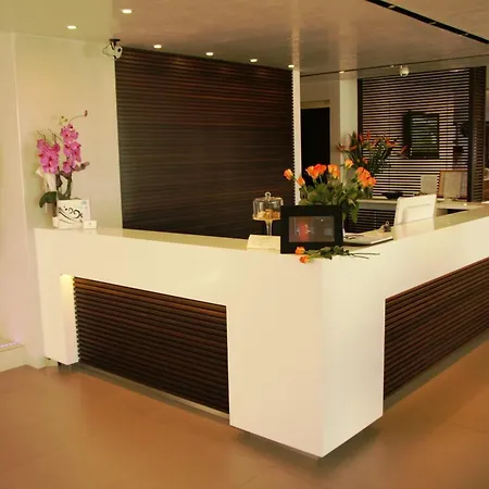 Hotel Poker-3