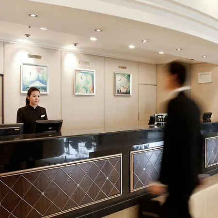Rosedale Hotel & Suites Guangzhou-3