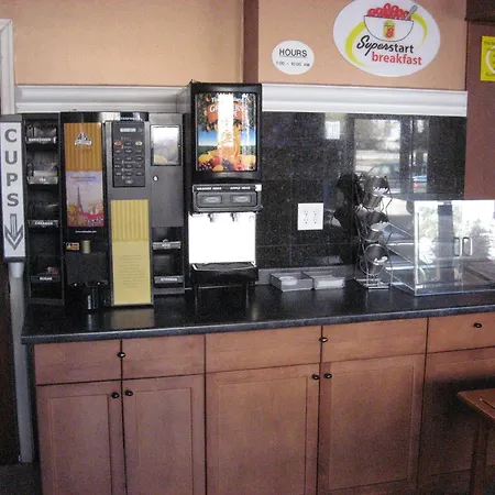 Super 8 By Wyndham Atlantic City-3