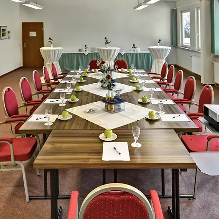 Falk Seehotel Plau am See-3