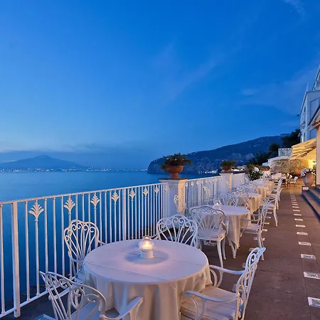 Grand Hotel Riviera-3