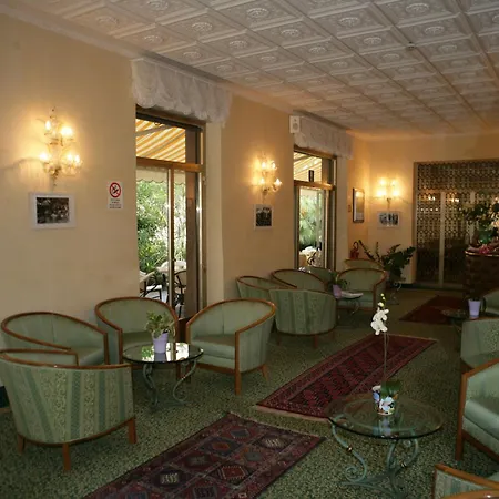 Hotel Diana-3