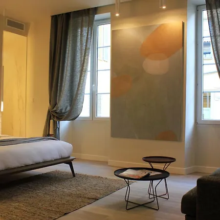 Les Suites Massena-2