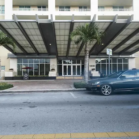 Dharma Home Suites Brickell Miami At One Broadway-3