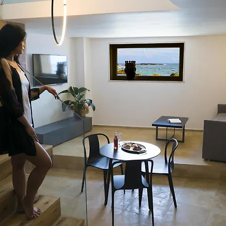 Re Dionisio Luxury Suites-3