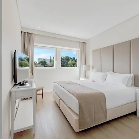 Lisboa Central Park Hotel Suites&Studios-3
