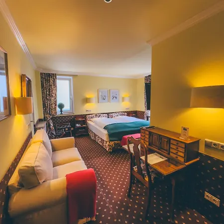 Hotel Mittelweg-3