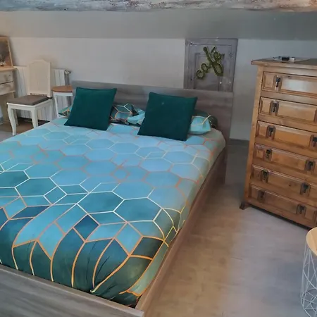 VILLA ARTEMIA Maison vigneronne - chambre d hôtes-B&B-piscine-climatisation-3