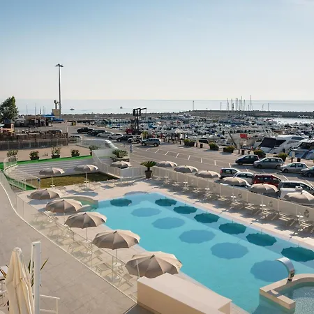 Hotel Scogliera-3
