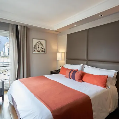 Carles Hotel-3