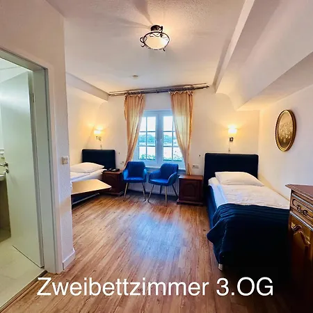 Altstadthotel Hayk am Rhein-3