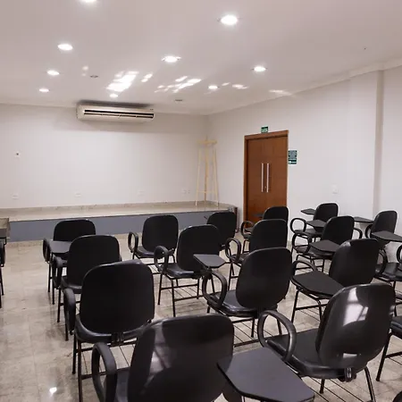 BOMBONATO HOTEL - Fácil Acesso ao Aeroporto e parque de Exposições ABCZ-3