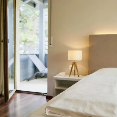 Flora Hotel & Suites-3