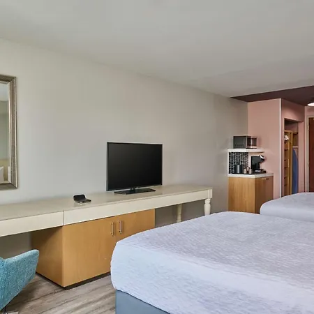 Hilton Garden Inn Anchorage-2