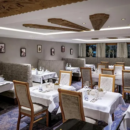 Hotel Alpenland-2
