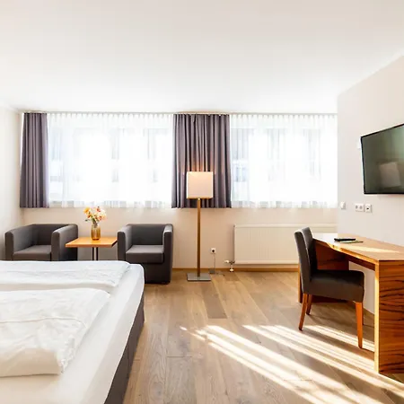 Das Jedermann Boutiquehotel Mit Stadtgarten-3