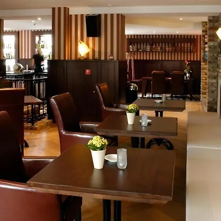 Hostellerie Valckenborgh - City centre&Parking-2